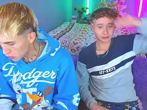 Latin_boysxxxx webcam