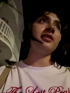 kaori_77 (G teen) - My friend pulls her breasts out in publi