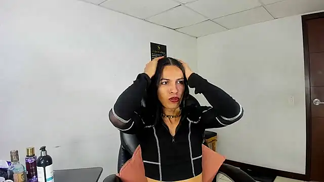 aisha_hotts777 (T young) - use the lush on my ass.