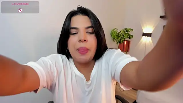 daniela_crozee_ webcam