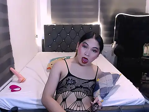 sylvannia_cumslut webcam