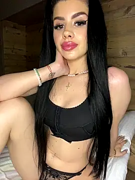 ameliablack_1 - Ameliablack_1's free webcam - UK Sex Cams