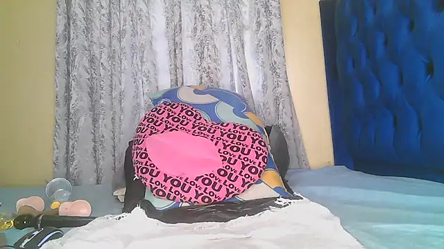 Sassy_Classysquirt webcam