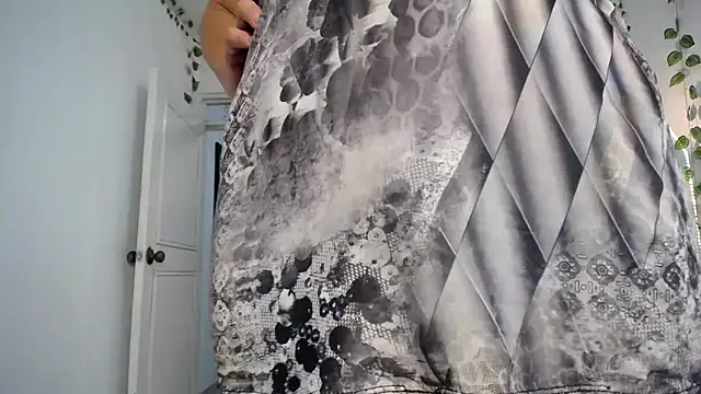 ivonne__hott1 webcam