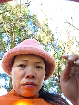 miomio-12 - Miomio-12's free webcam - UK Sex Cams