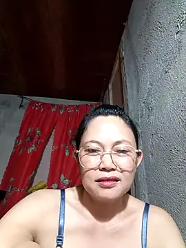 Everleigh_mom webcam