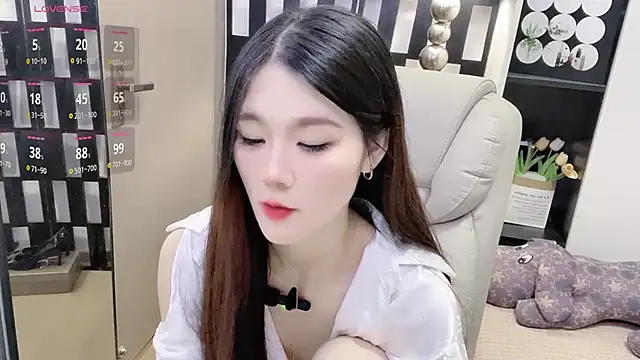 yueyue-mm - Yueyue-MM's free webcam - UK Sex Cams