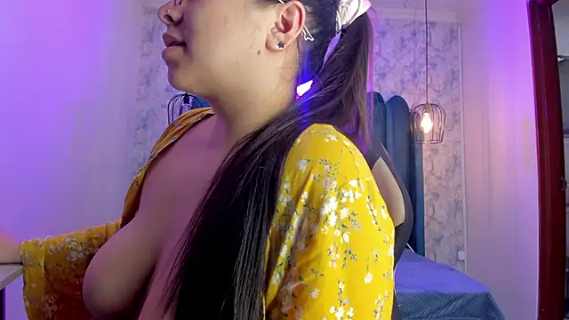 nalalye_cruzz_ webcam