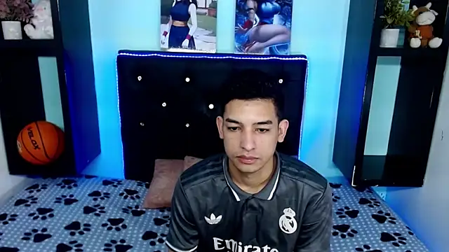 x_oliver_x live cam screenshot maletranny on Clip20 – Short Porn Clips & Live Cams