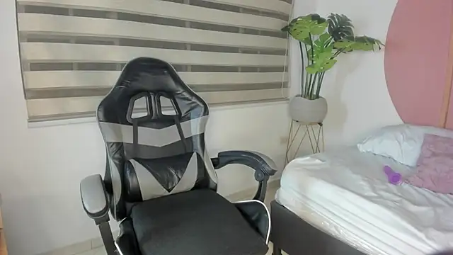 samantha_loughty webcam