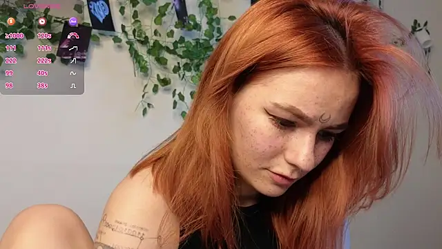 girl_with_snaketatto0 webcam