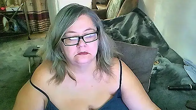 sex2 (F mature) - naked, squirt