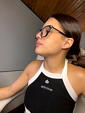 Sofia18_pinkk webcam