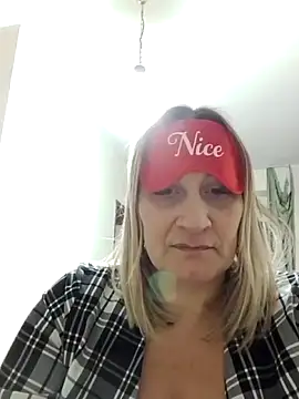 tania9_ - Tania9_'s free webcam - UK Sex Cams