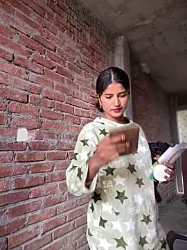 4u143 (F young) - Full nude show