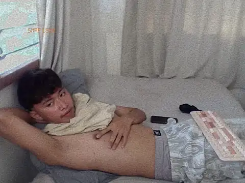 asiantwink0000 webcam