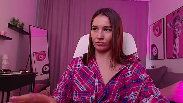 Bellla_Haddid webcam