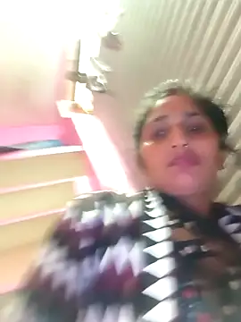 pooja_shre (F young) - rtmp://live.doppiocdn.com/ext