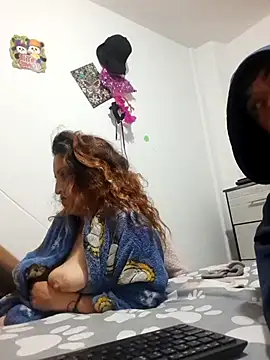 jeans_and_emma webcam