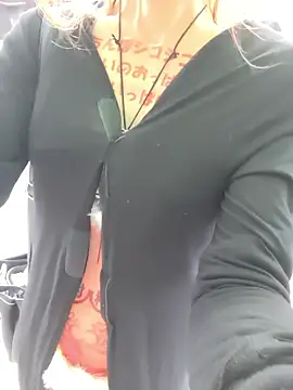 pink-mai (F milf) - LUSH操作されながらド⭕️ッグストアで羞恥お買物→上着ポイ