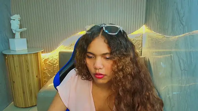 lirianne_thorne_r webcam