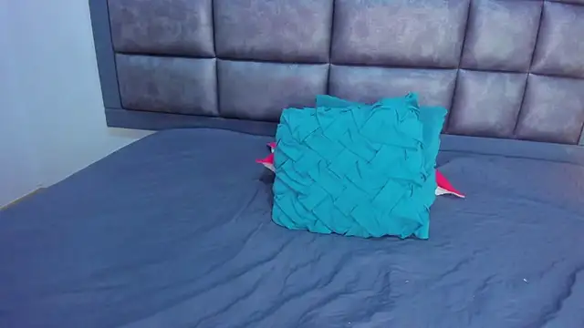 Sasha_Picot17 webcam