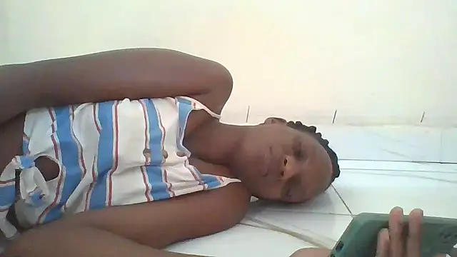 pers_ona - Pers_Ona's free webcam