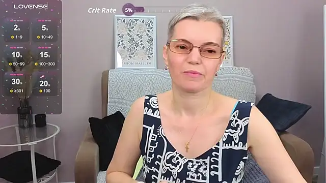 Cutie_Erikaa1 webcam