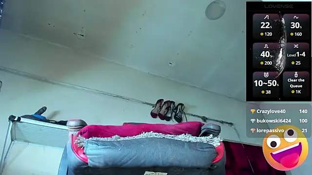 Trixy_star_horney webcam