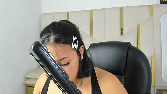 IsabellRodriguez18 webcam