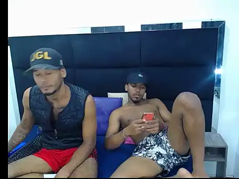 Straight_latinX webcam