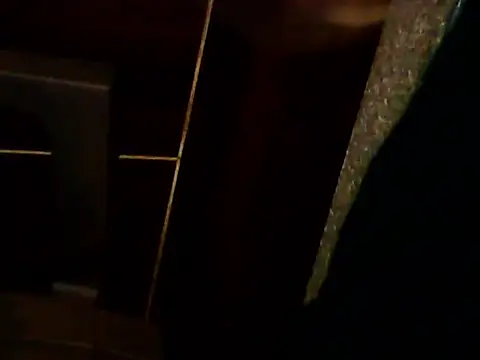 rockkohunterr (Ask my age) - BIG CUMSHOT FROM small COCK