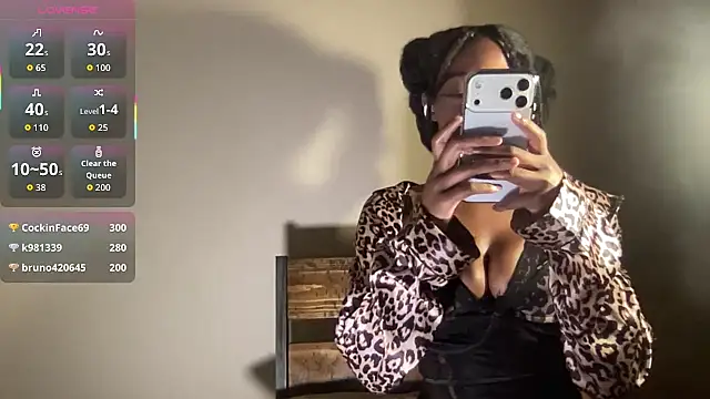 maskedgirl5005 (F teen) - OIL ASS/SPREAD CHEEKS UP CLOSE🙈💦💦