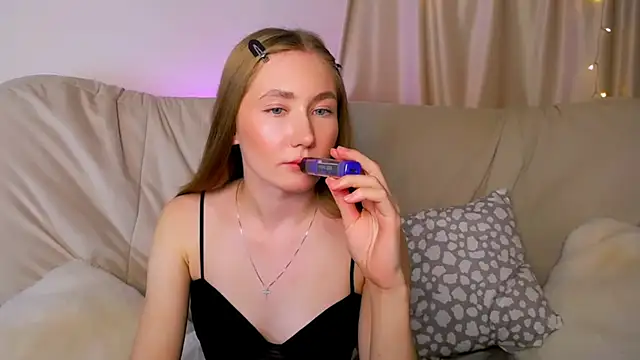 ellycolins - EllyColins's free webcam - UK Sex Cams