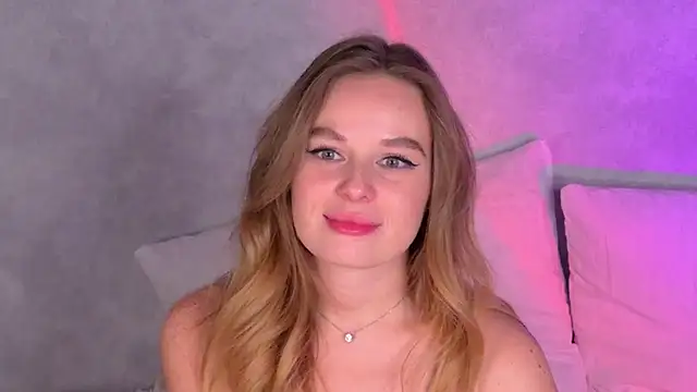 BeatriceEsmont webcam