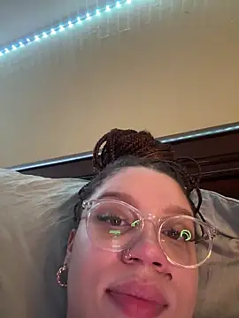 QueenNuttCollector webcam