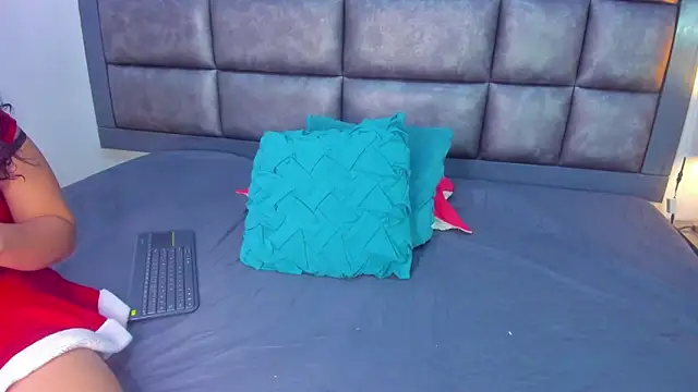 Sasha_Picot17 webcam