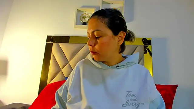 ariana-martins (F milf) - anal