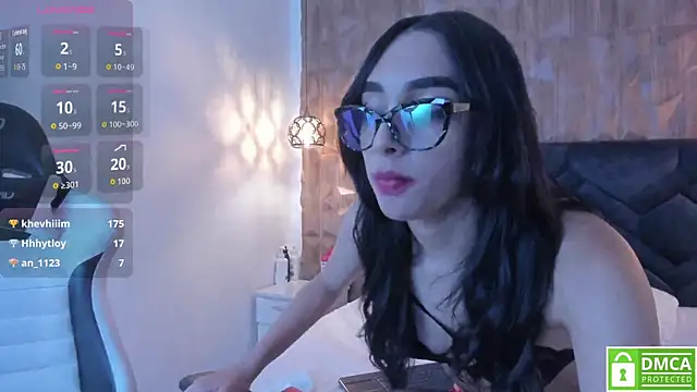 Kiara_velvet__ webcam