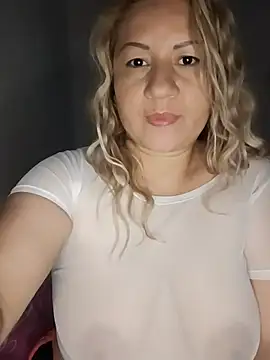 Karoline_milf_hot webcam