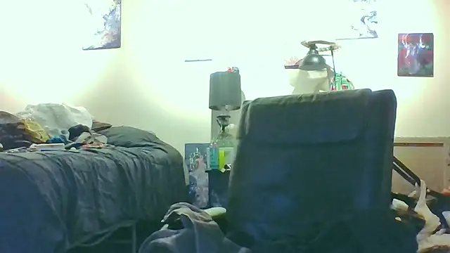 eatmeplease44 webcam