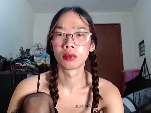 AsianFuckBuddies webcam