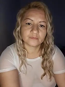 Karoline_milf_hot webcam