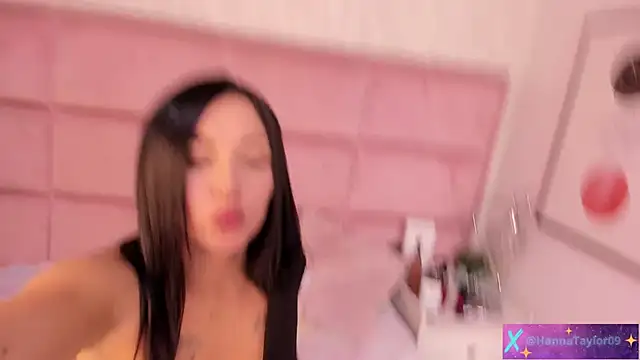 HannaTaylor webcam
