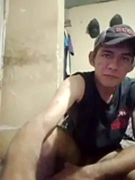 Cloud0nMycock webcam