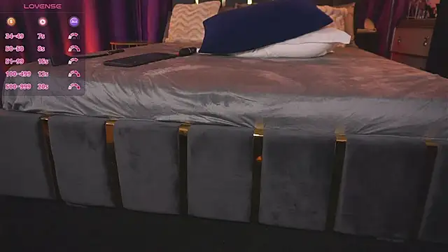 EmpressDesires webcam