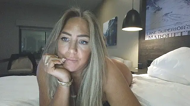 sunshinekisses webcam