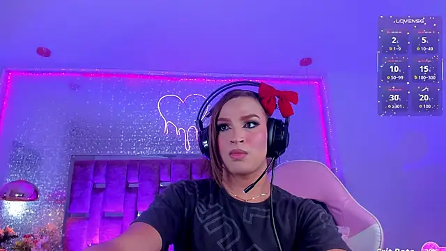 kylievictoria (T young) - EXCITING ME BY RUBBING SHOWING PRE-CUM