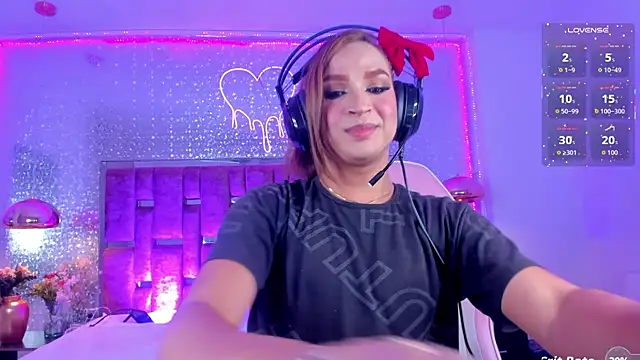 kylievictoria (T young) - EXCITING ME BY RUBBING SHOWING PRE-CUM