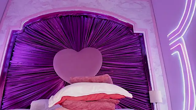 daphne_courtis webcam